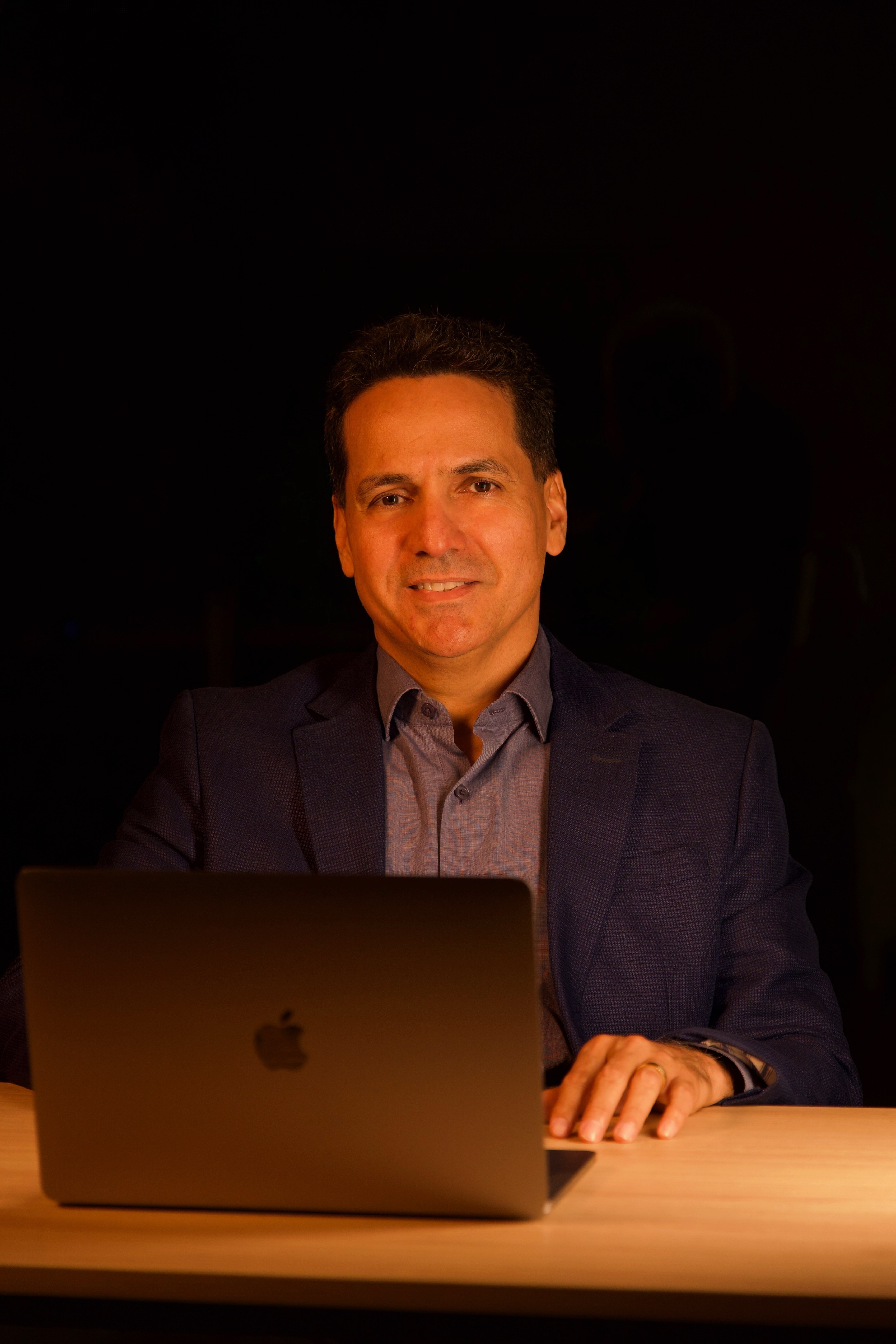 Professor Lucas Fernandes